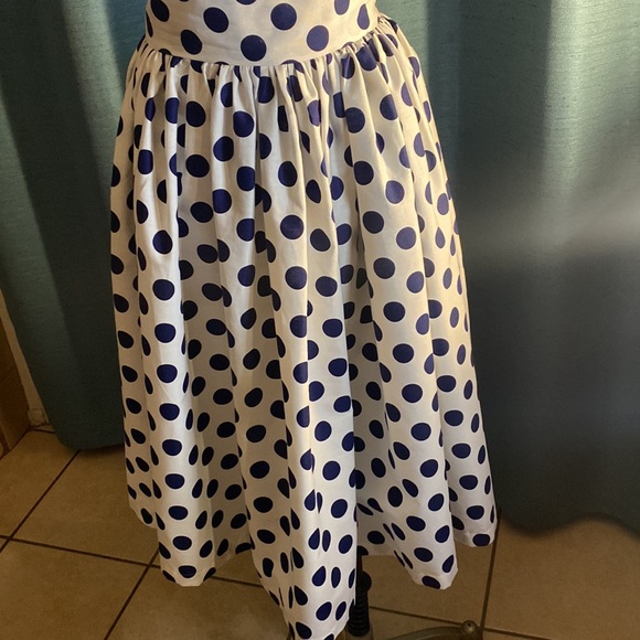 Queen of heartz dress size small - Picture 9 of 16